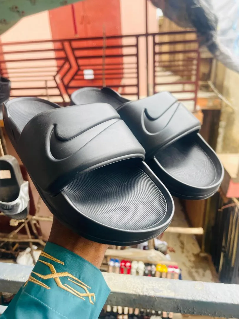 Nike muscle easy wear 41 to 43 sizes