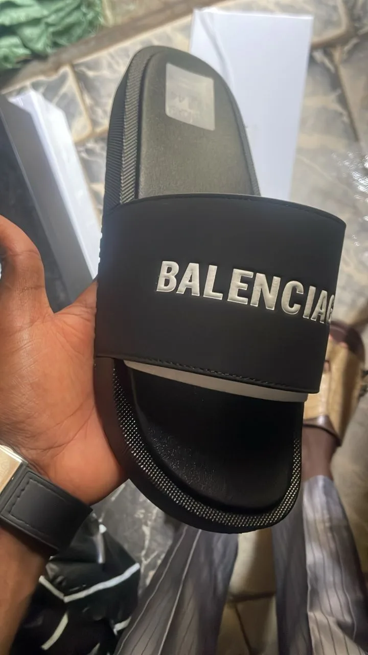 Balenciaga original easy wear size 41-43